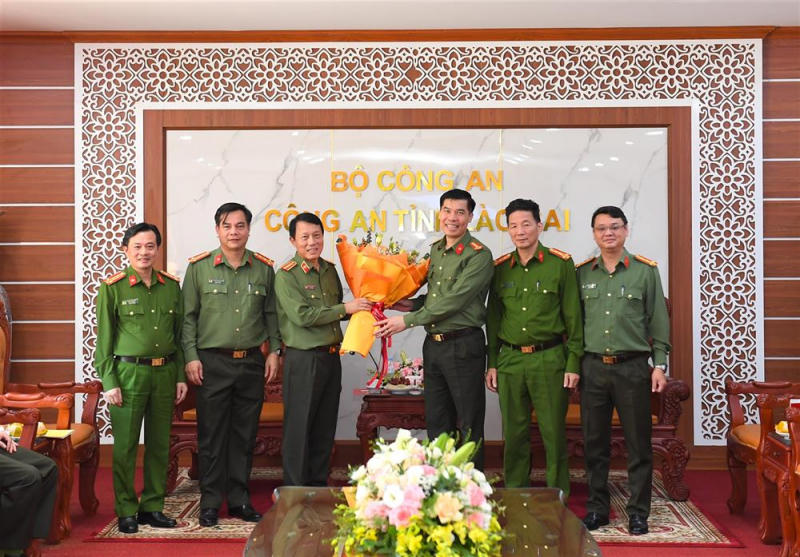 Bộ trưởng Bộ Công an Lương Tam Quang thăm và làm việc với Công an tỉnh Lào Cai