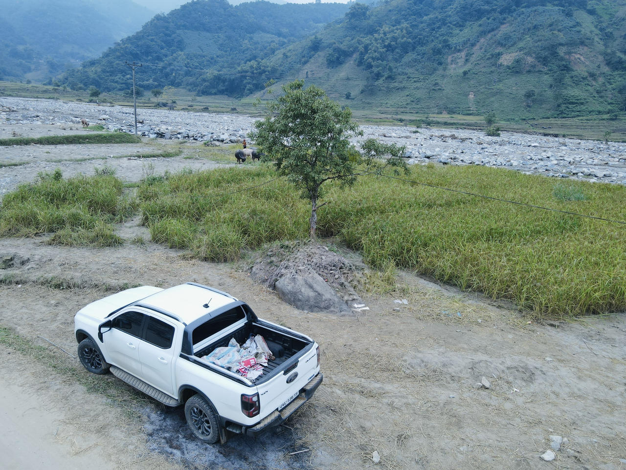 Bất ngờ cảnh dòng suối 'hóa đá' dài 4km ở Lào Cai