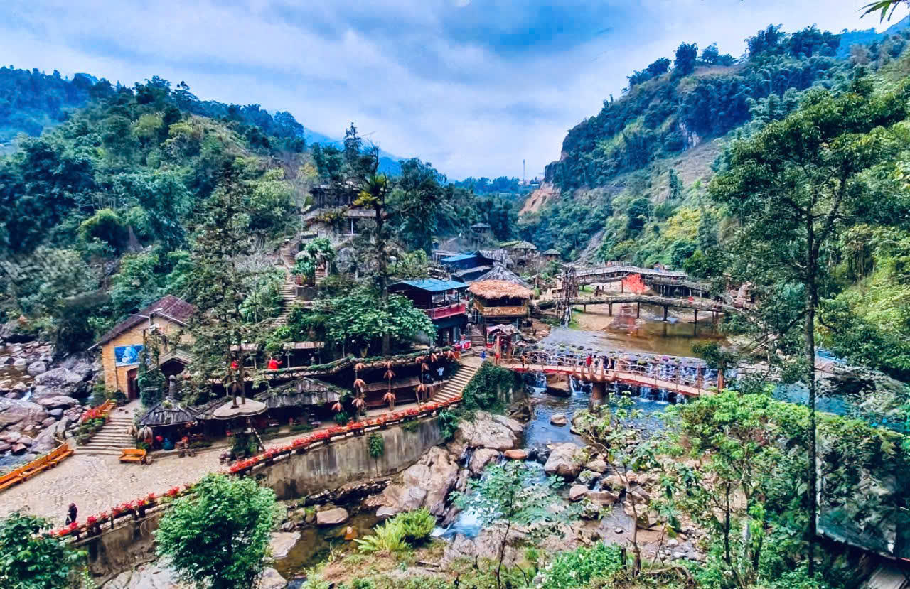 Bản Cát Cát Sa Pa bức tranh văn hóa đa sắc màu vùng Tây Bắc