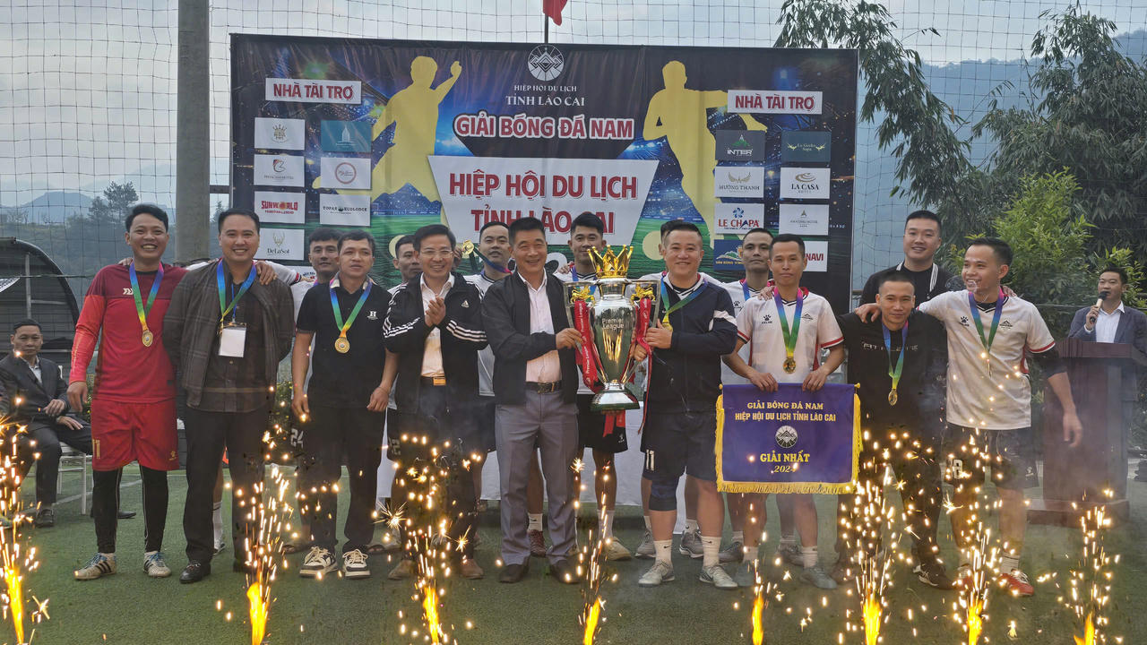 Giải bóng đá nam Hiệp hội Du lịch tỉnh Lào Cai năm 2024 thành công tốt đẹp
