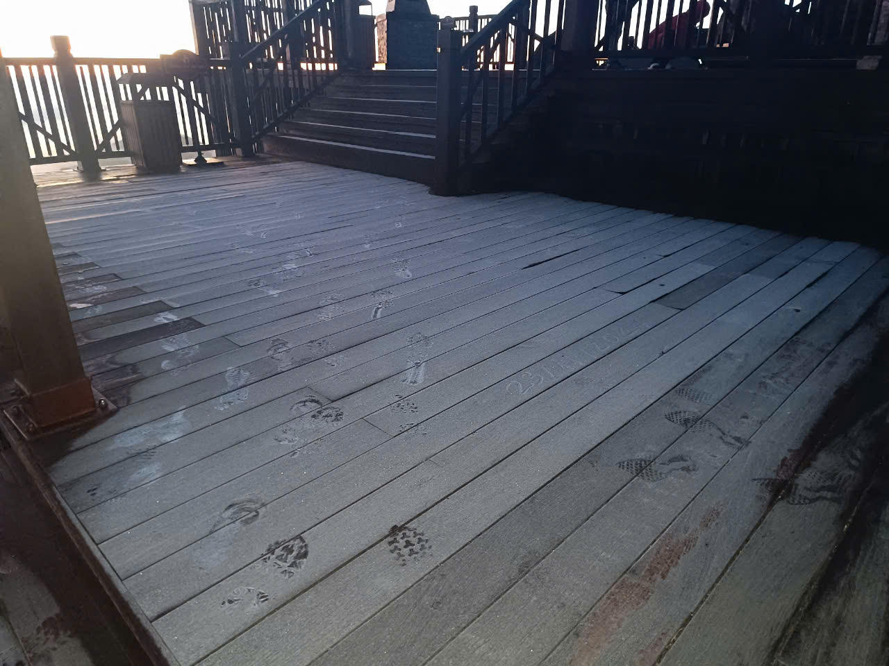 Xuất hiện băng tuyết trên đỉnh Fansipan