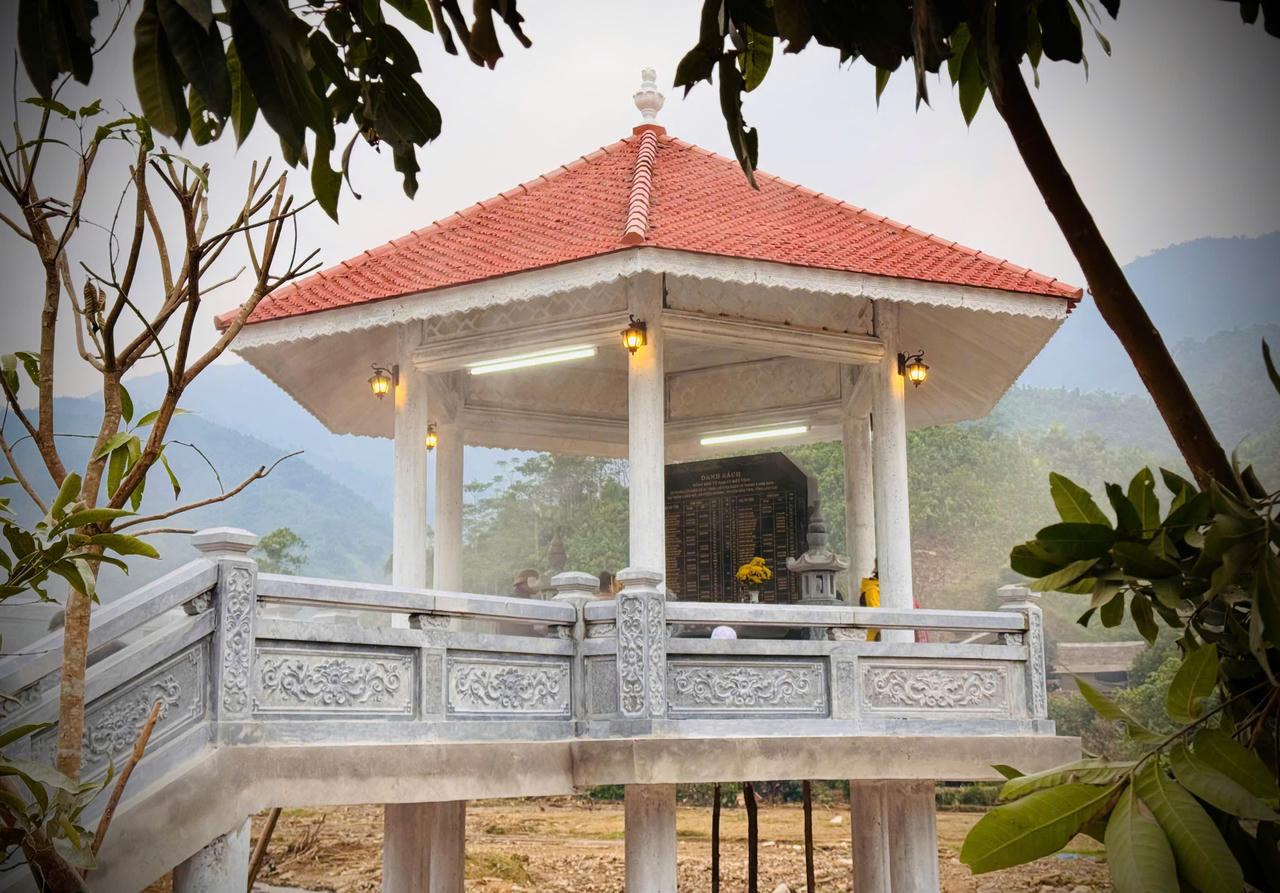 Xây dựng khu tưởng niệm ở Làng Nủ