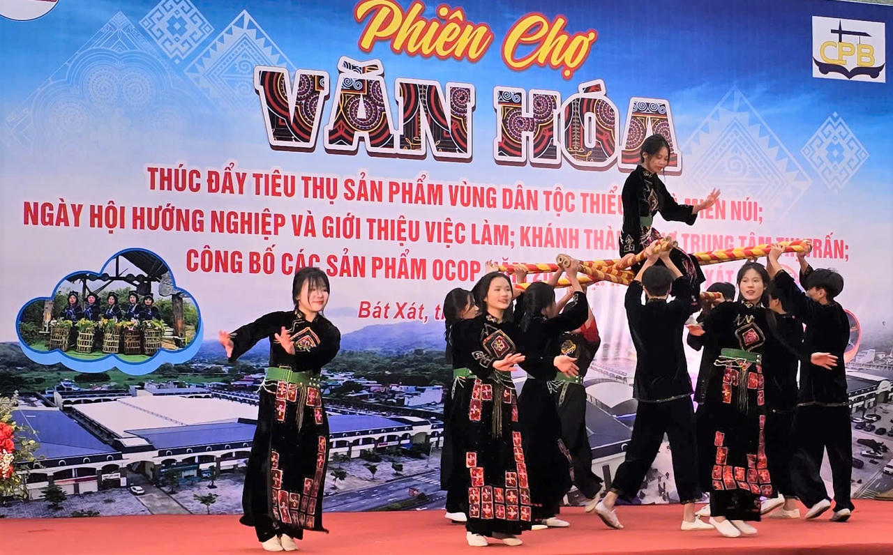 Thúc đẩy tiêu thụ sản phẩm vùng dân tộc thiểu số và miền núi ở Lào Cai