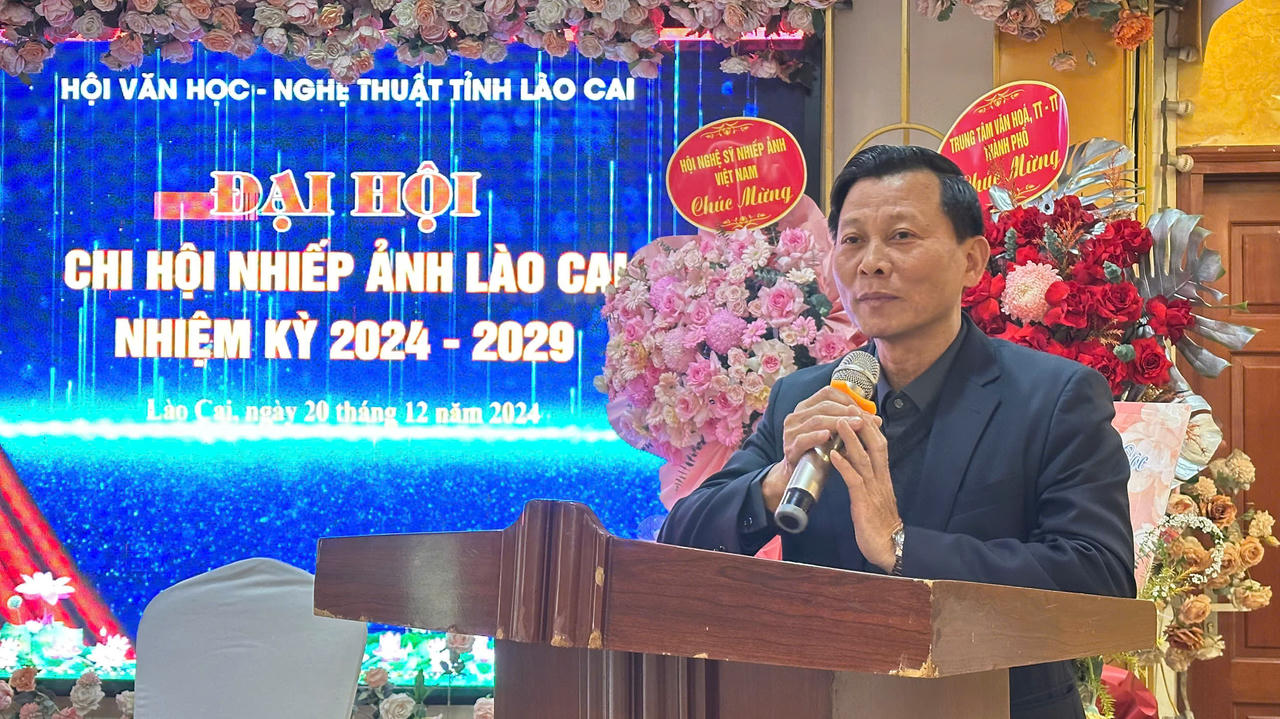 Nghệ sỹ nhiếp ảnh Phạm Gia Chiến tái đắc cử Chi hội trưởng Chi hội Nhiếp ảnh Lào Cai 