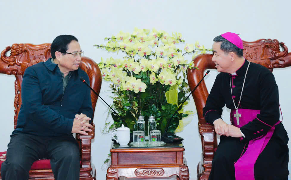 Thủ tướng Chính phủ chúc mừng Giáng sinh tại Giáo xứ Lào Cai