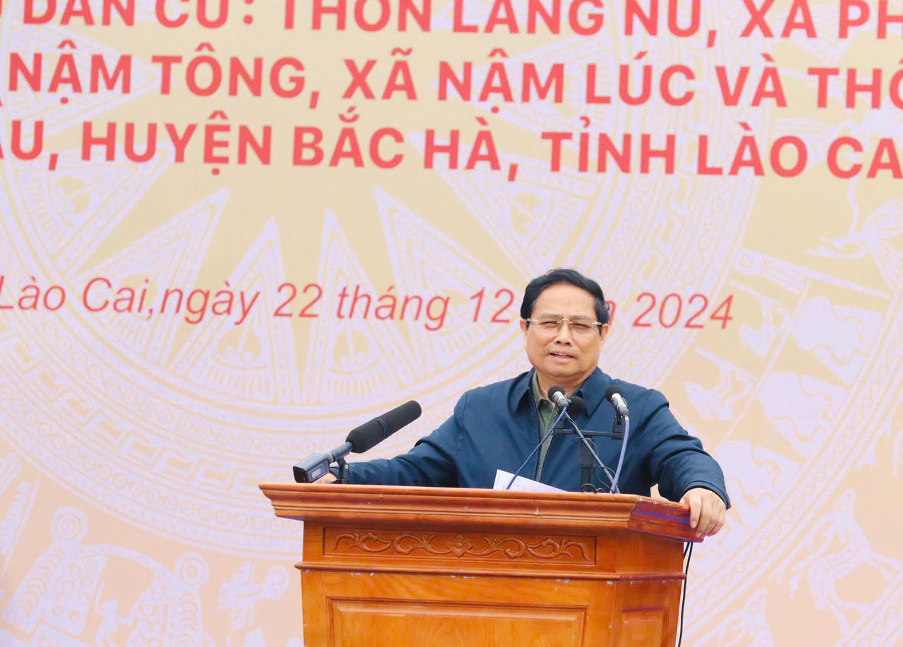 Thủ tướng Chính phủ Phạm Minh Chính dự Lễ khánh thành Dự án tái thiết khu dân cư Làng Nủ