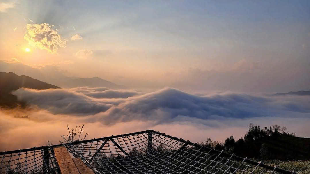 Biển mây huyền ảo trên vùng cao Y Tý, Bát Xát, Lào Cai