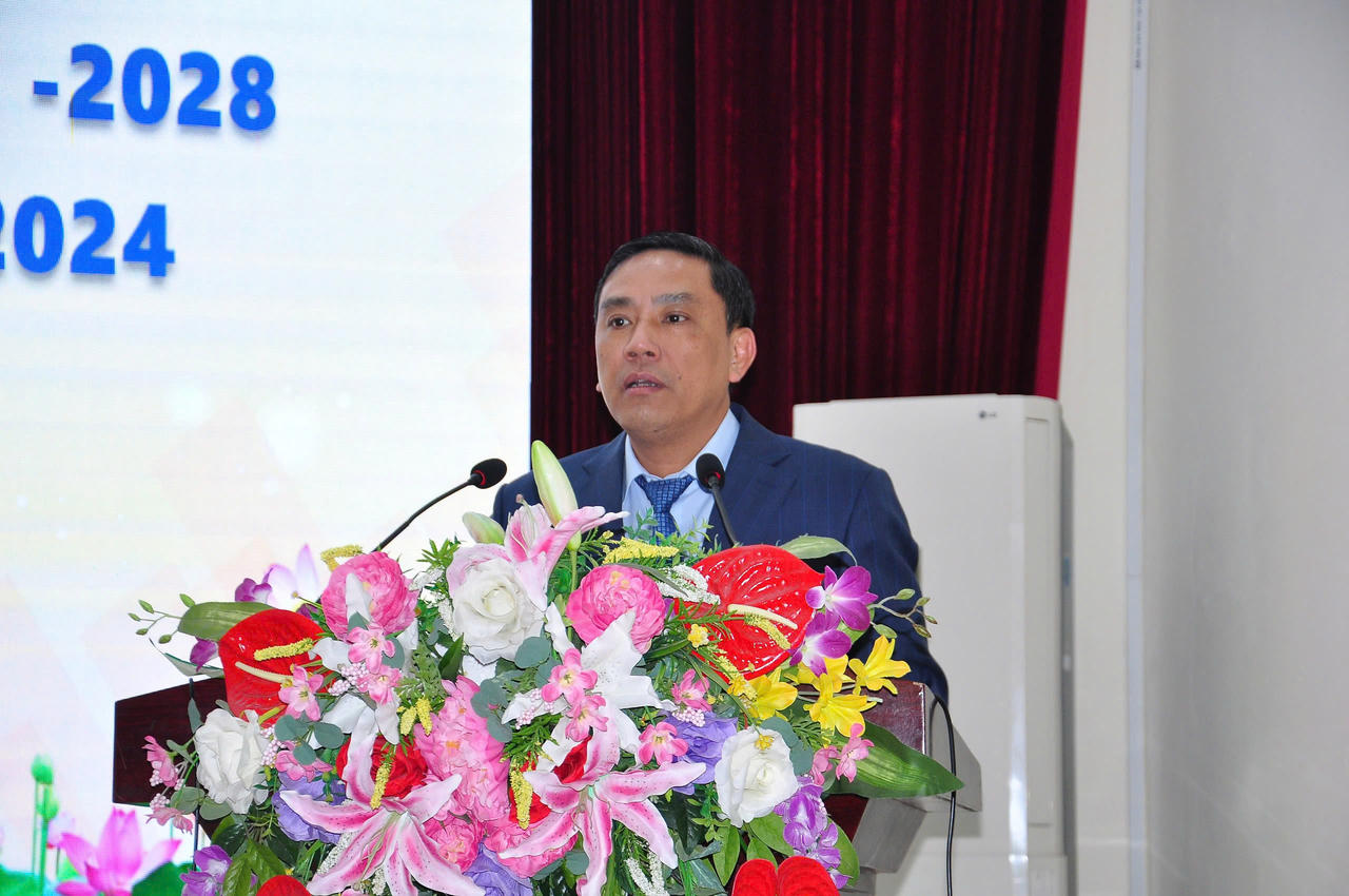 Công đoàn Lào Cai tiếp tục đổi mới trong công tác chăm lo cho người lao động