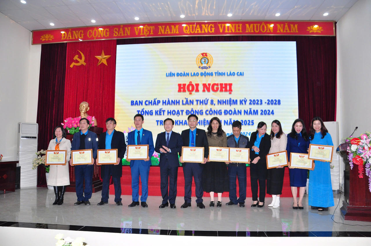 Công đoàn Lào Cai tiếp tục đổi mới trong công tác chăm lo cho người lao động