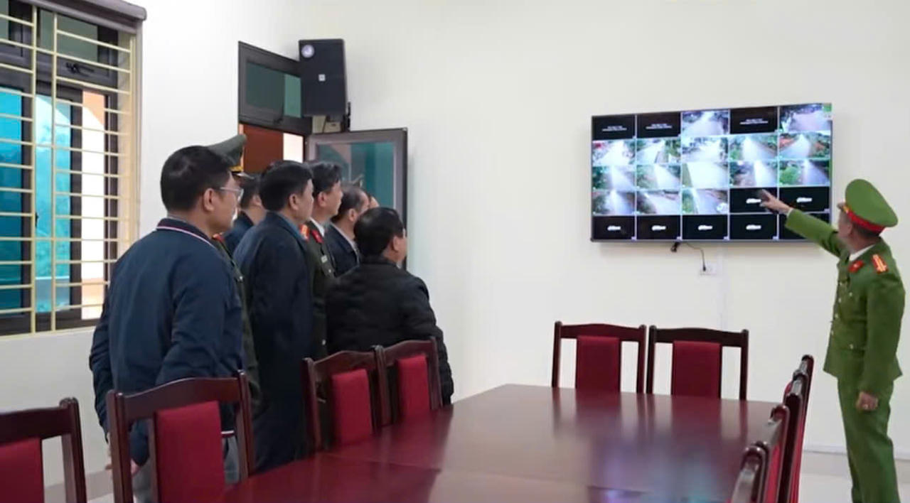 Khánh thành và bàn giao trụ sở công an xã ở Lào Cai