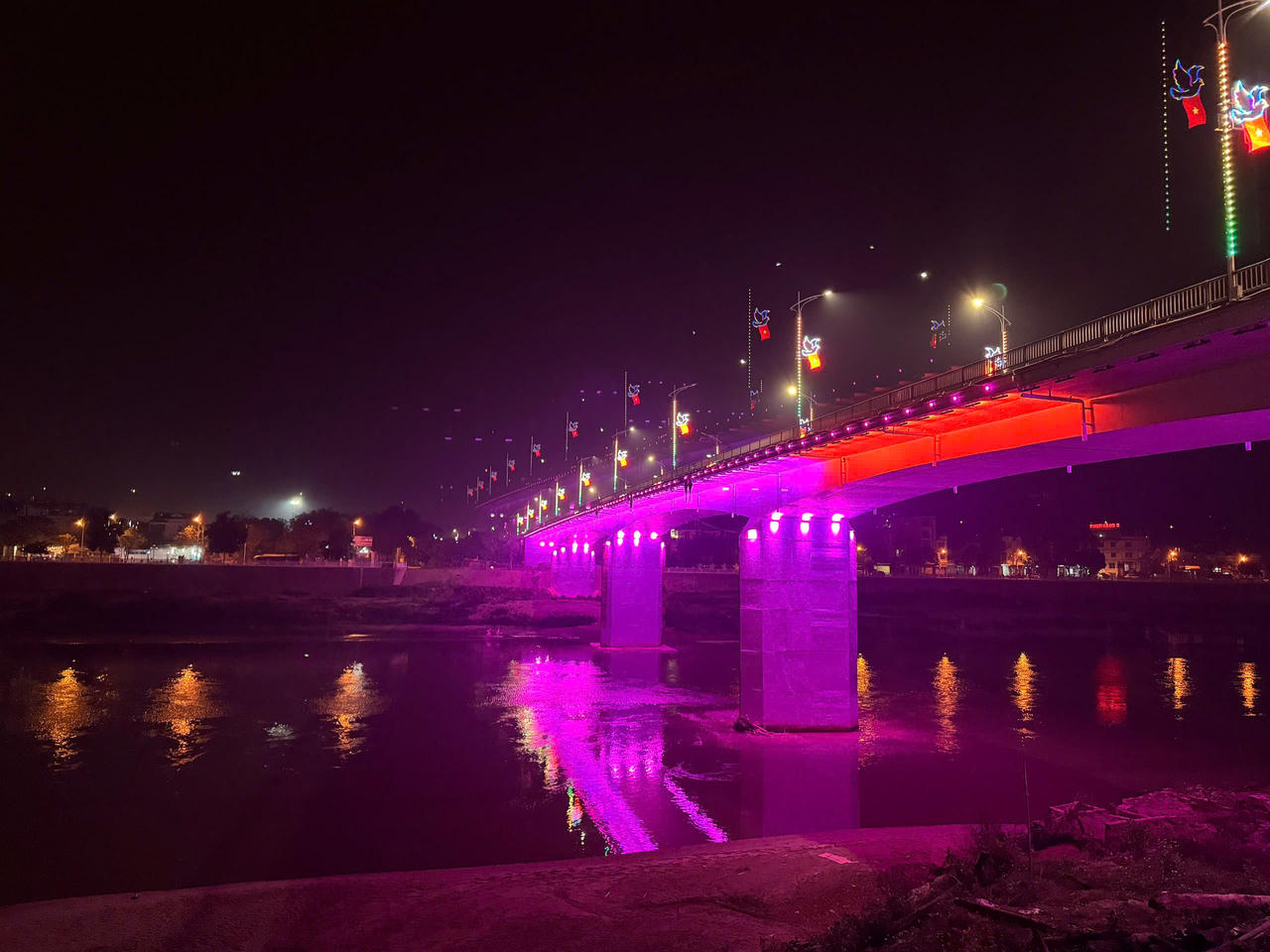 "Thay áo" cho cầu Phố Mới - Điểm nhấn hạ tầng tại Lào Cai