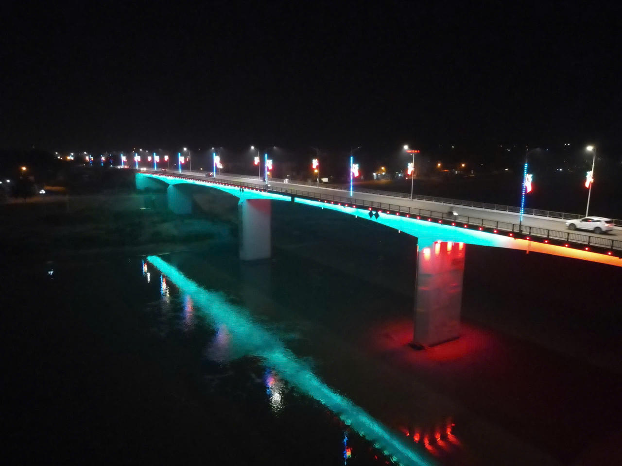 "Thay áo" cho cầu Phố Mới - Điểm nhấn hạ tầng tại Lào Cai