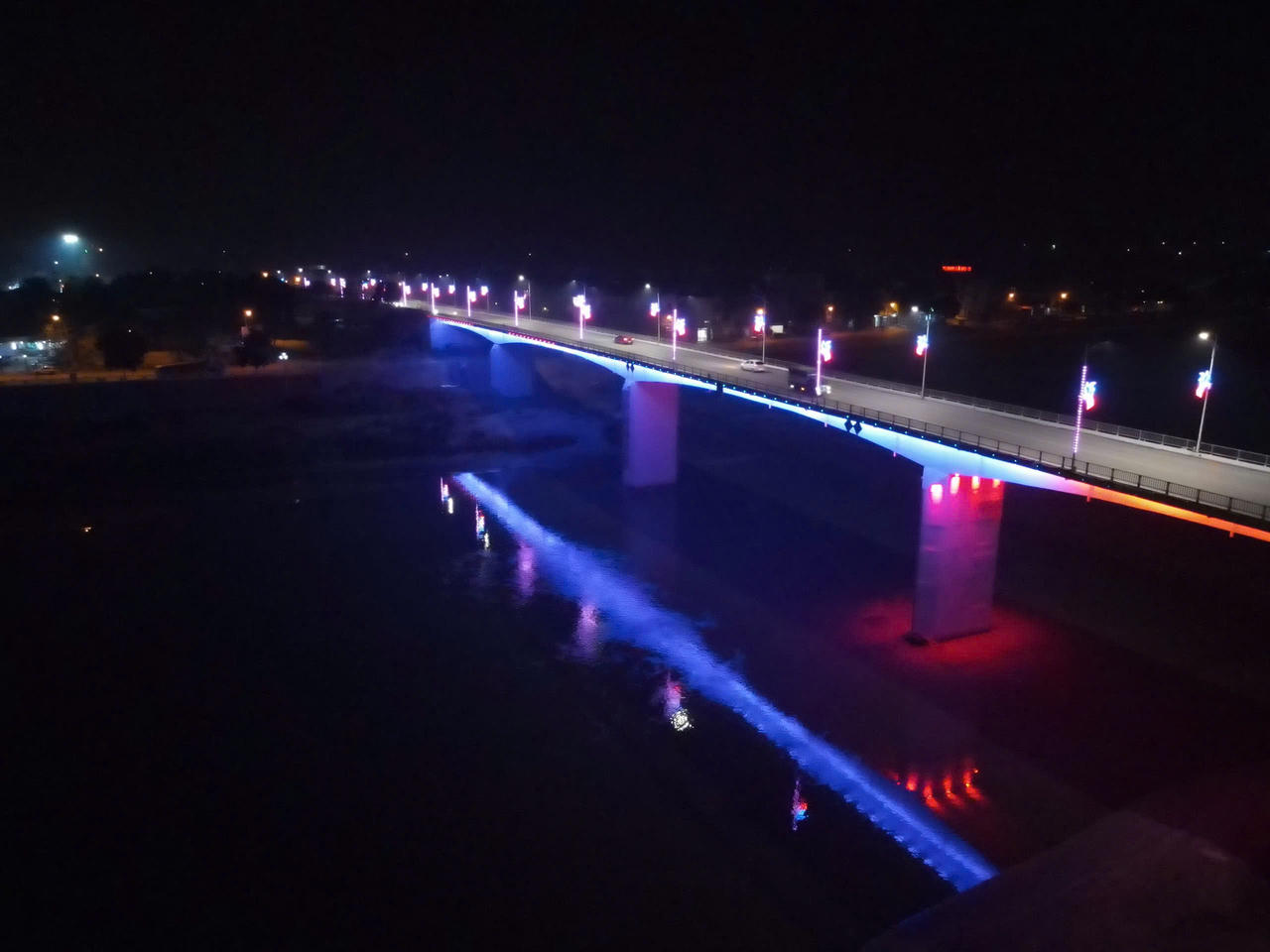 "Thay áo" cho cầu Phố Mới - Điểm nhấn hạ tầng tại Lào Cai