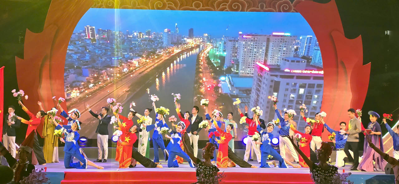 Mãn nhãn màn trình diễn nghệ thuật Chào Xuân qua biên giới Việt Nam - Trung Quốc năm 2025