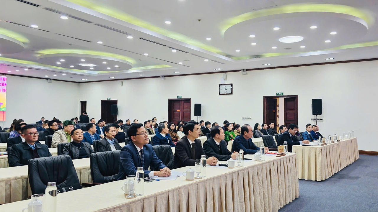 Phóng viên Báo Pháp luật Việt Nam đạt giải khuyến khích Giải Búa liềm vàng tỉnh Lào Cai