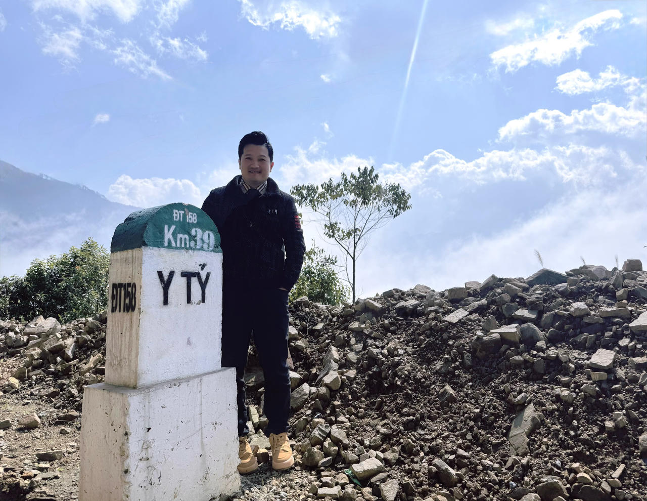 Ngắm biển mây Y Tý đầu năm mới 