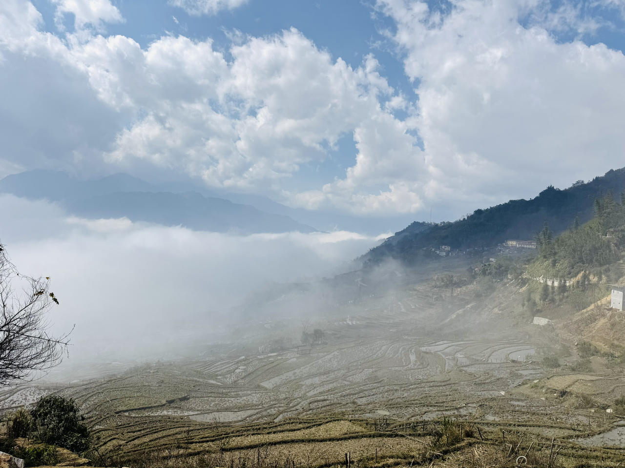 Ngắm biển mây Y Tý đầu năm mới 