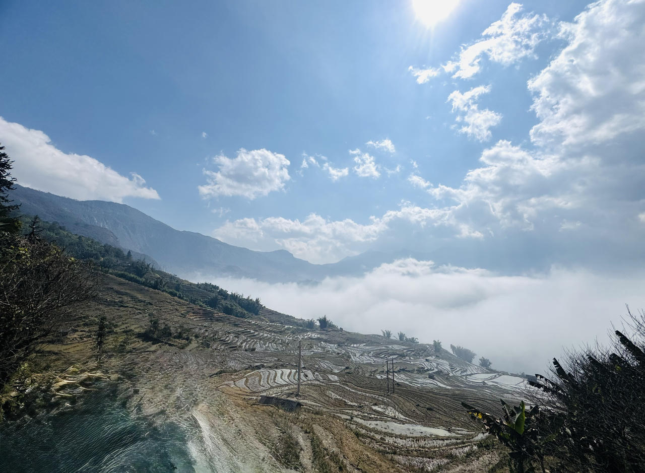 Ngắm biển mây Y Tý đầu năm mới 