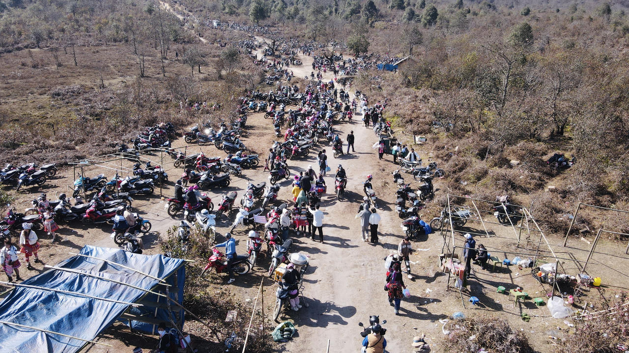 Rộn ràng du xuân tìm bạn đời trên vùng cao Y Tý 