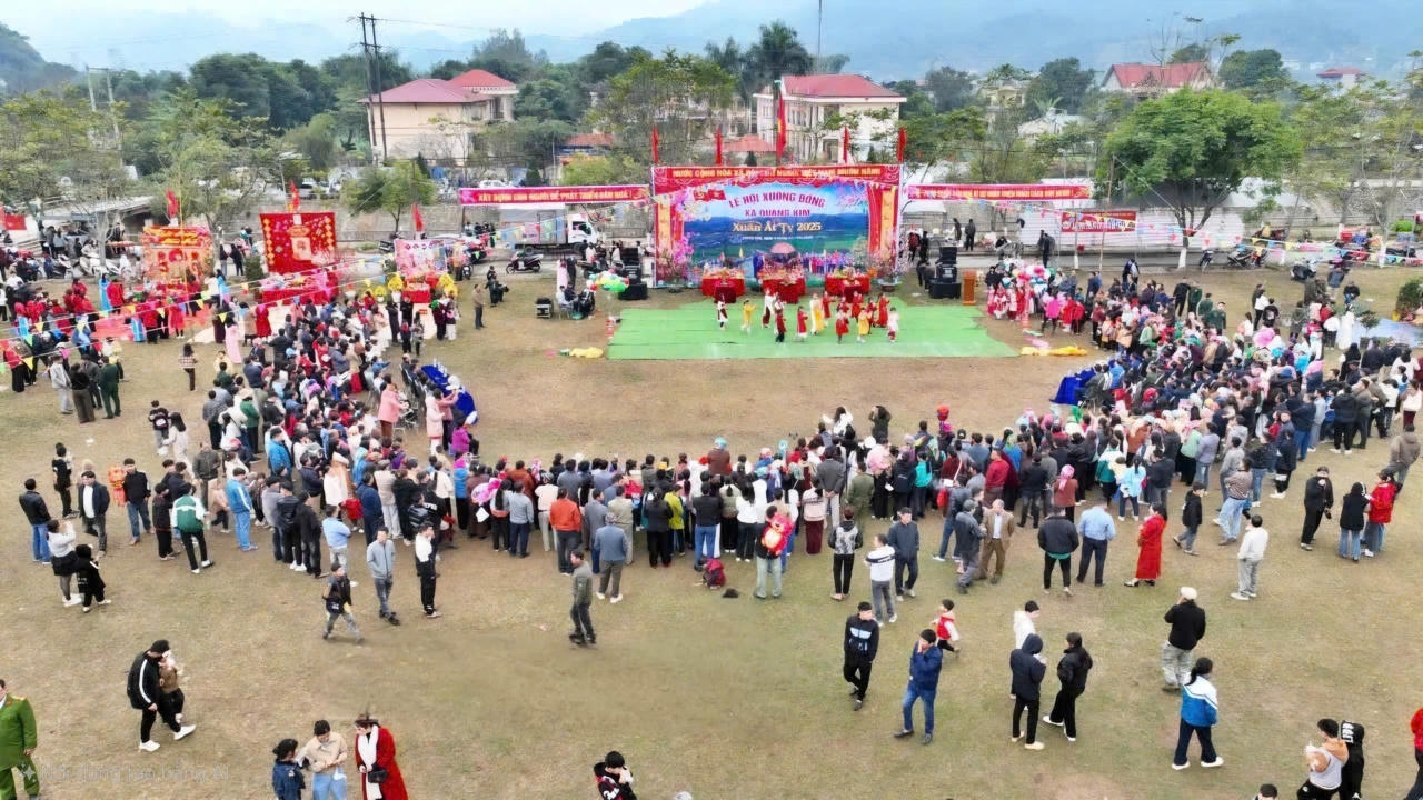 Sôi nổi không khí lễ hội đầu năm tại tỉnh Lào Cai