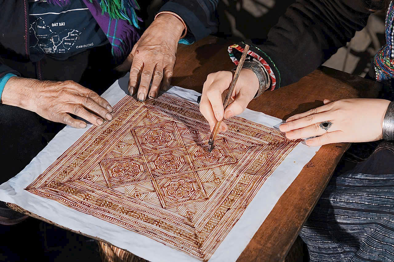 Bản Cát Cát - Điểm du xuân lý tưởng cho du khách yêu thích khám phá bản sắc Dân tộc