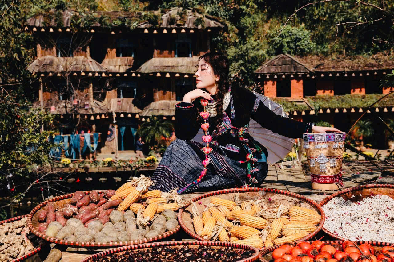 Bản Cát Cát - Điểm du xuân lý tưởng cho du khách yêu thích khám phá bản sắc Dân tộc