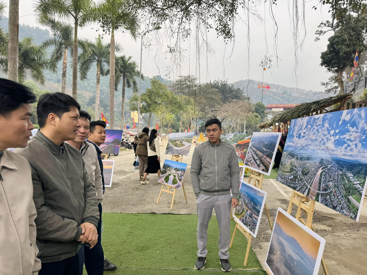 Không gian văn hóa Việt tại Lễ hội Đền Thượng Lào Cai thu hút đông đảo du khách