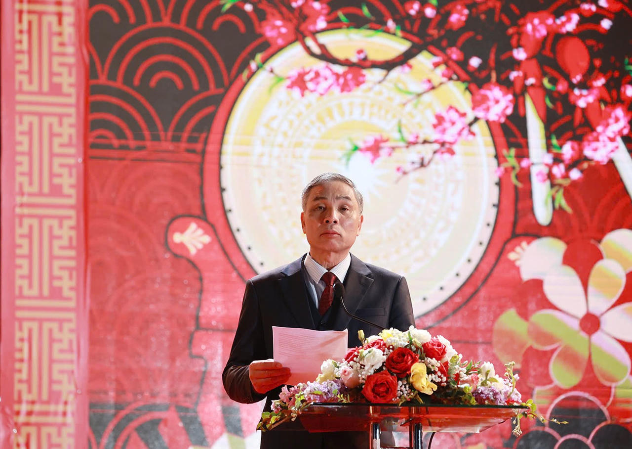 Màn xòe ấn tượng khép lại Lễ hội đền Thượng năm 2025