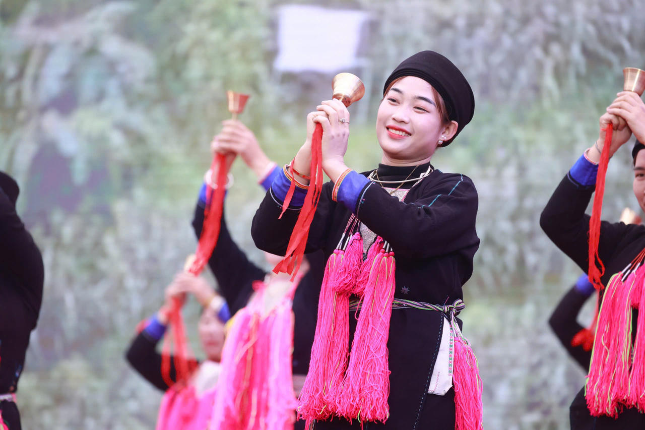 Tưng bừng lễ rước kiệu, Khai hội Đền Cô Tân An năm 2025