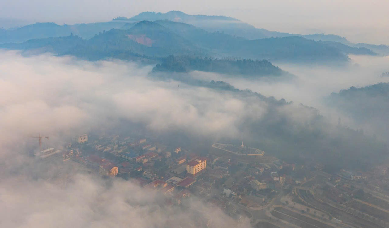 Phố Lu - Thị trấn dưới làn mây trắng 