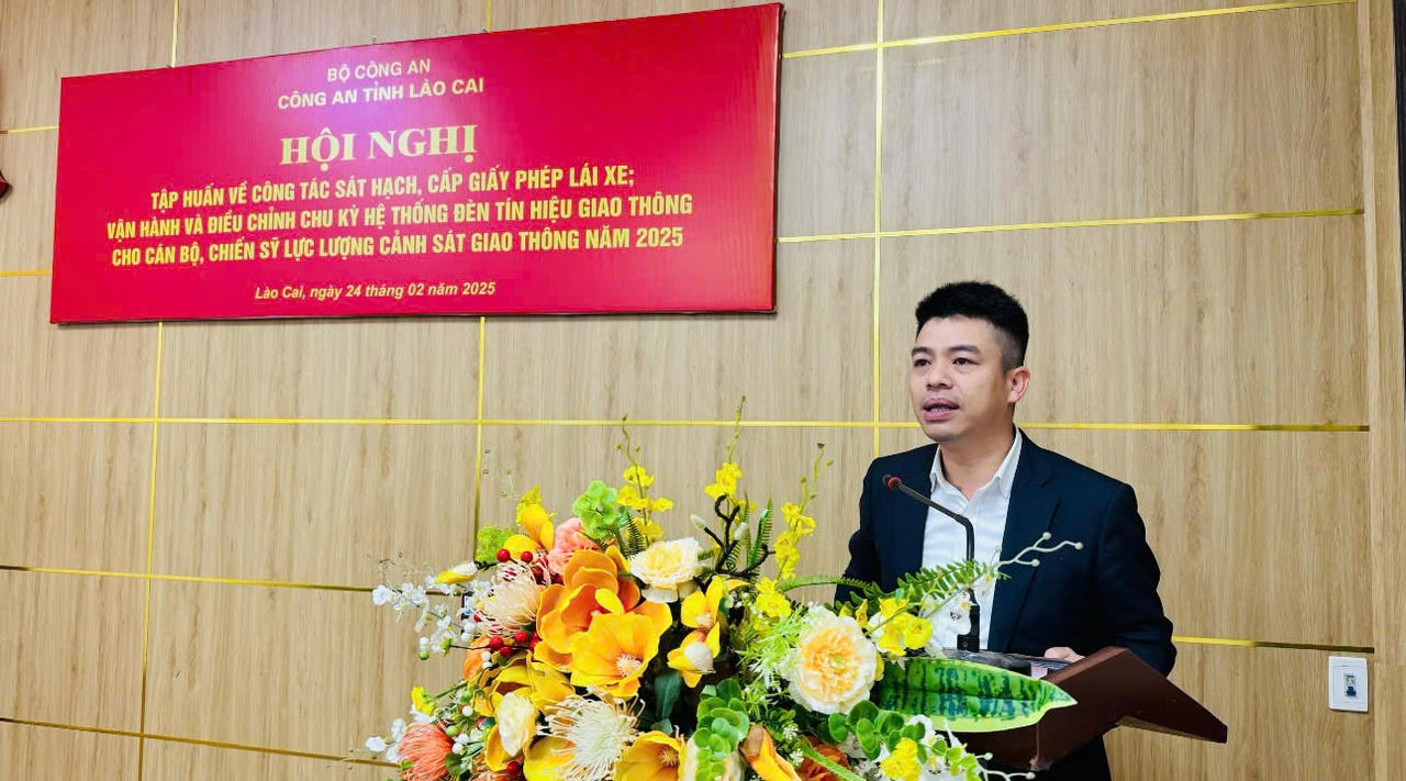 Lào Cai: Tập huấn công tác sát hạch, cấp giấy phép lái xe và vận hành hệ thống đèn tín hiệu giao thông