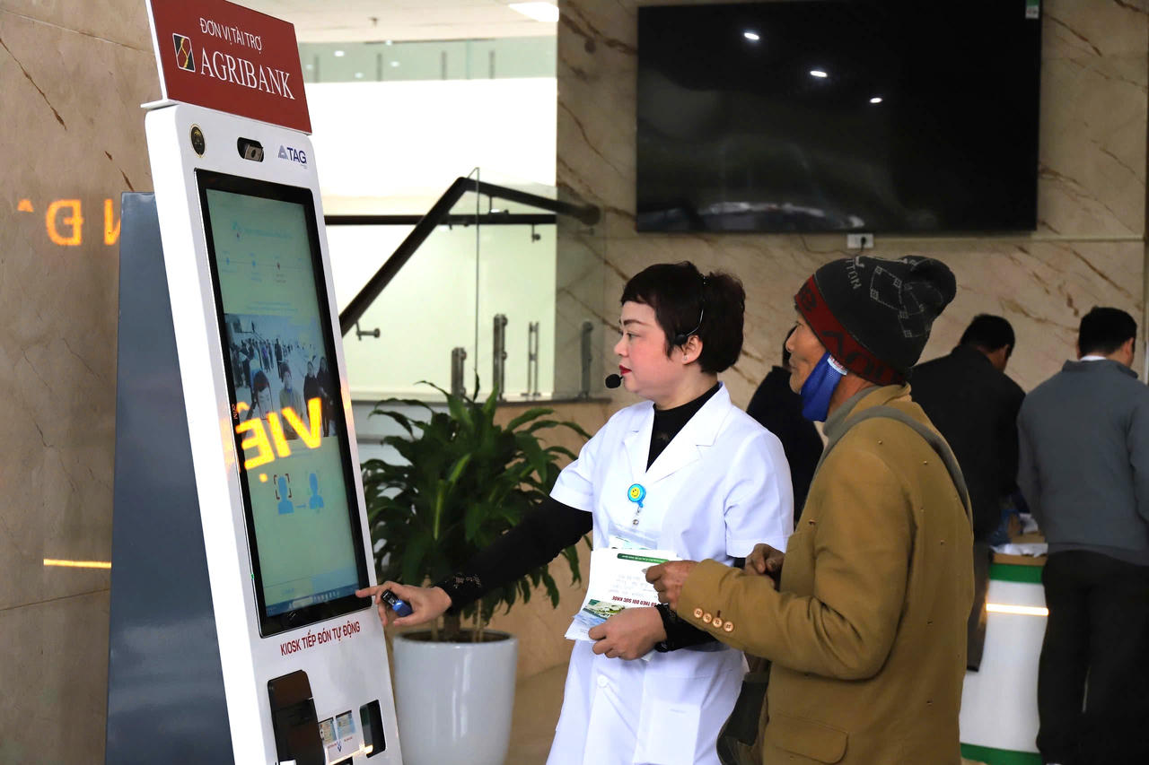 Ngành Y tế Lào Cai phấn đấu vươn lên, dẫn đầu các tỉnh vùng Tây Bắc