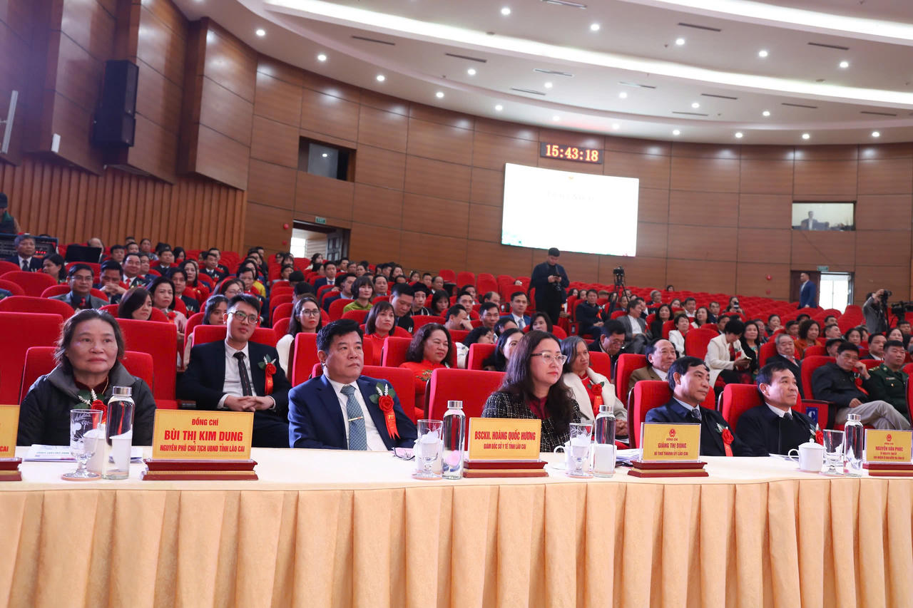 Ngành Y tế Lào Cai phấn đấu vươn lên, dẫn đầu các tỉnh vùng Tây Bắc