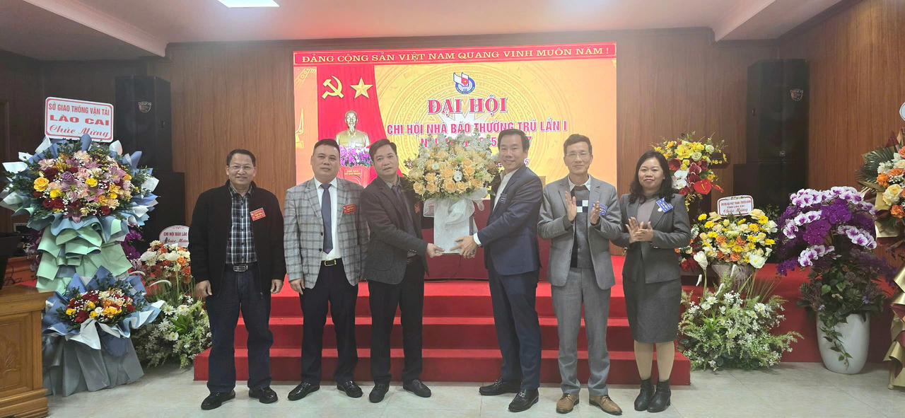 Phóng viên thường trú đóng góp quan trọng trong sự phát triển của tỉnh Lào Cai