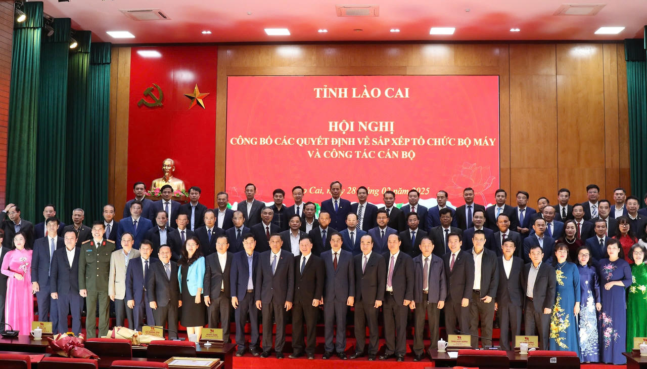 Tỉnh Lào Cai công bố quyết định về sắp xếp, tổ chức bộ máy và công tác cán bộ