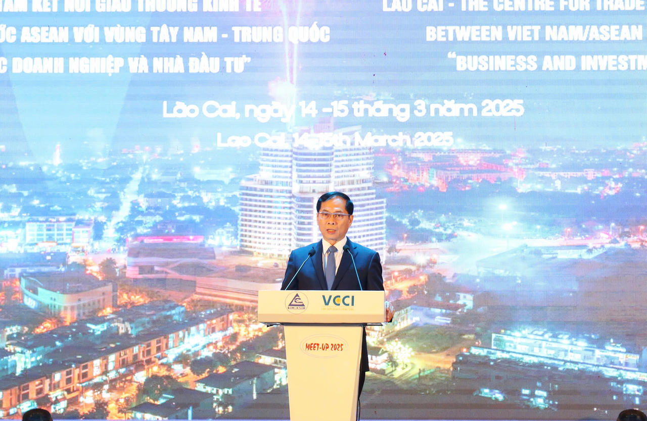 Lào Cai - Trung tâm kết nối giao thương kinh tế giữa Việt Nam và các nước ASEAN với vùng Tây Nam (Trung Quốc)