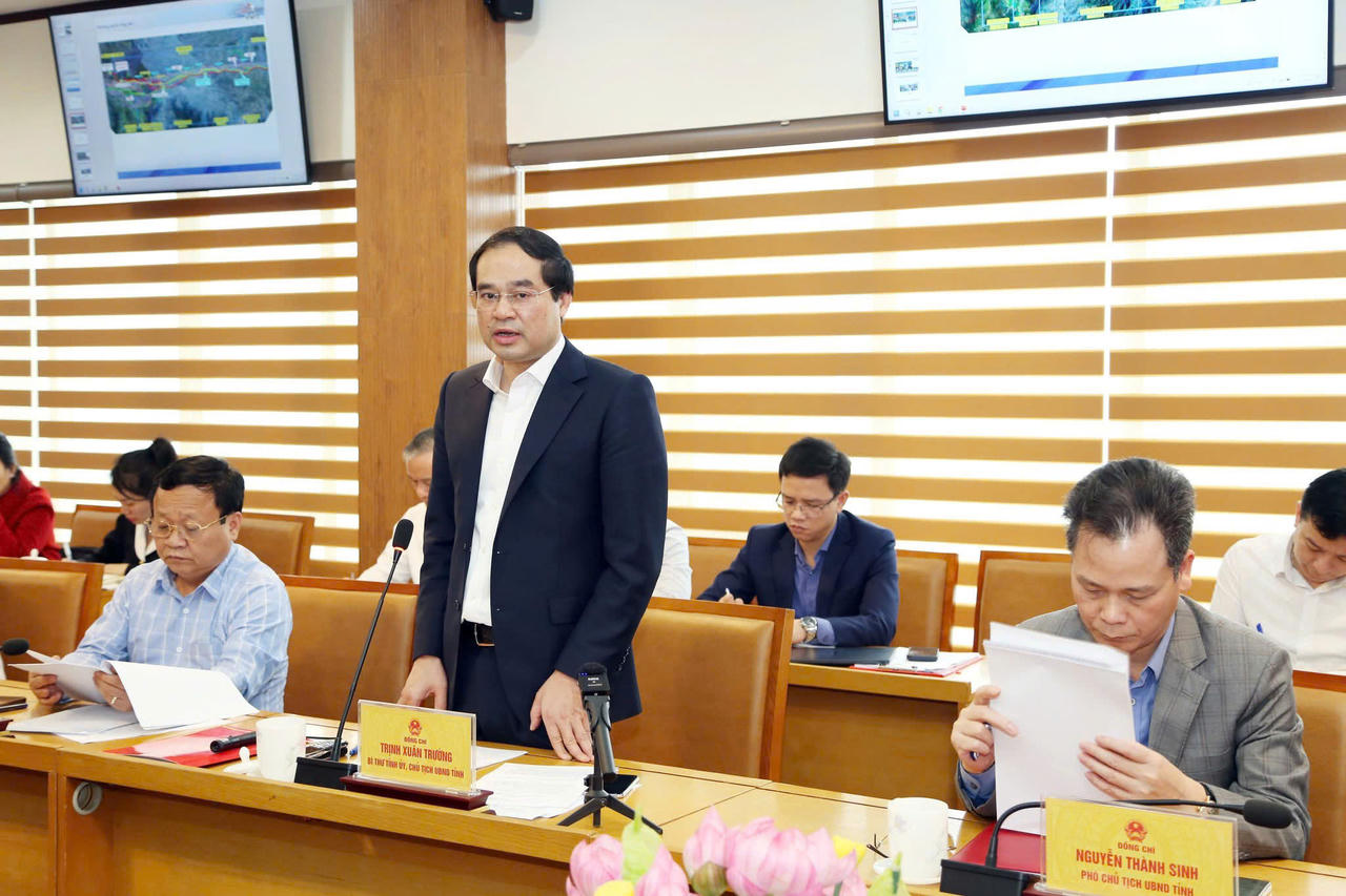 Họp bàn triển khai Dự án đường sắt Lào Cai - Hà Nội - Hải Phòng