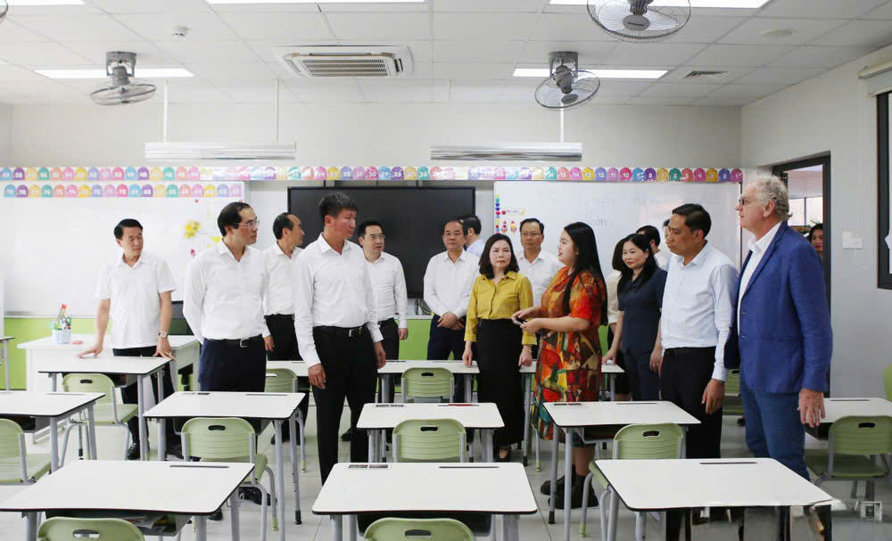 Lãnh đạo 2 tỉnh Lào Cai và Yên Bái thăm, khảo sát một số dự án, công trình