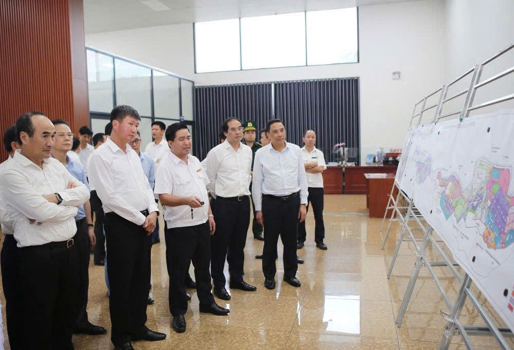 Lãnh đạo 2 tỉnh Lào Cai và Yên Bái thăm, khảo sát một số dự án, công trình