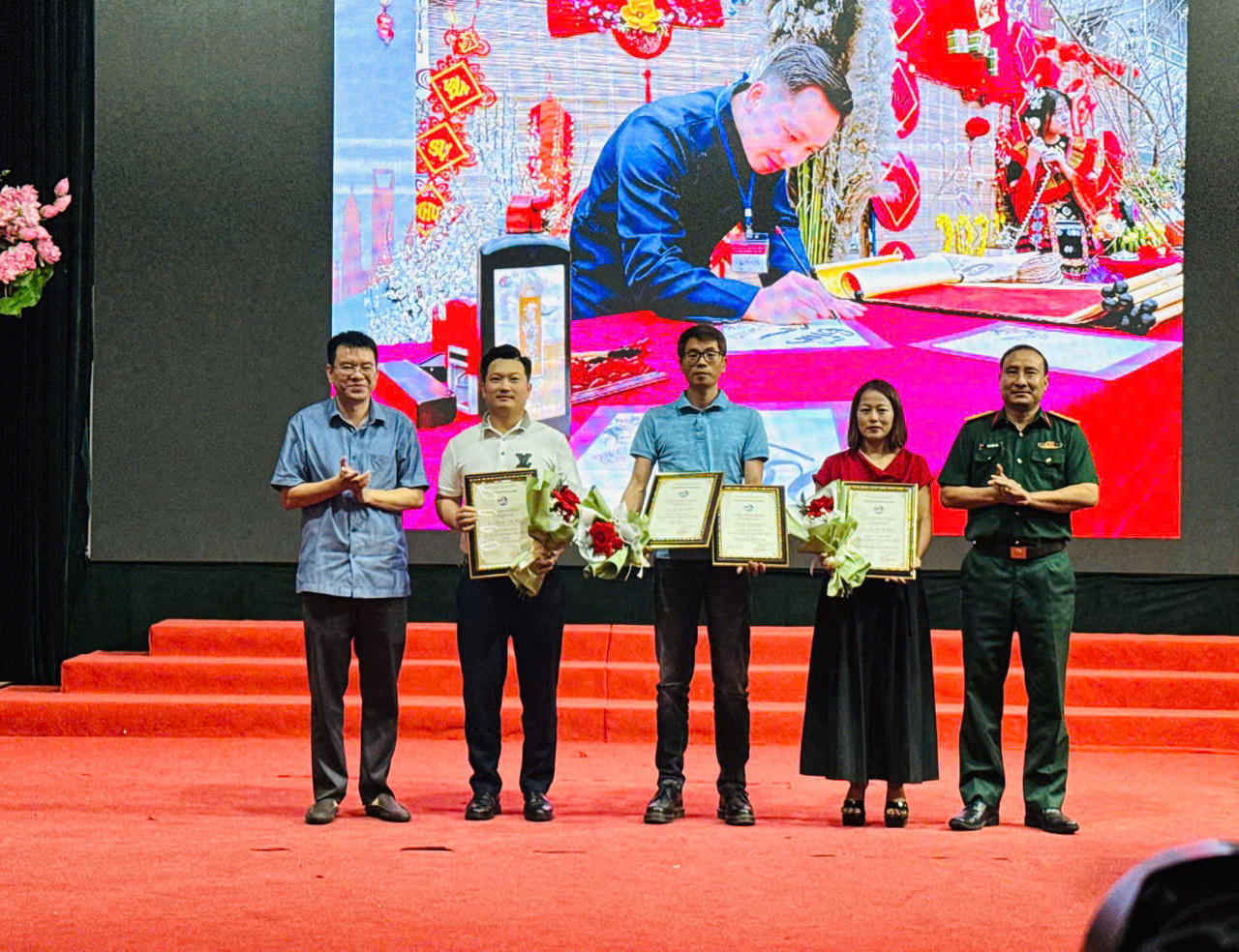 Phóng viên Báo Pháp luật Việt Nam đạt 2 giải cuộc thi ảnh 'Ảnh đẹp về huyện Bảo Thắng'