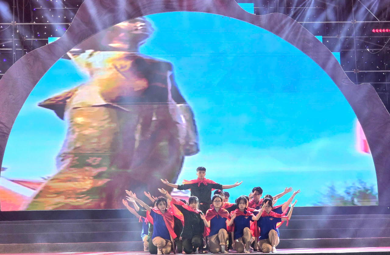 Ấn tượng Hội thi 'Vũ điệu mùa hè' năm 2025