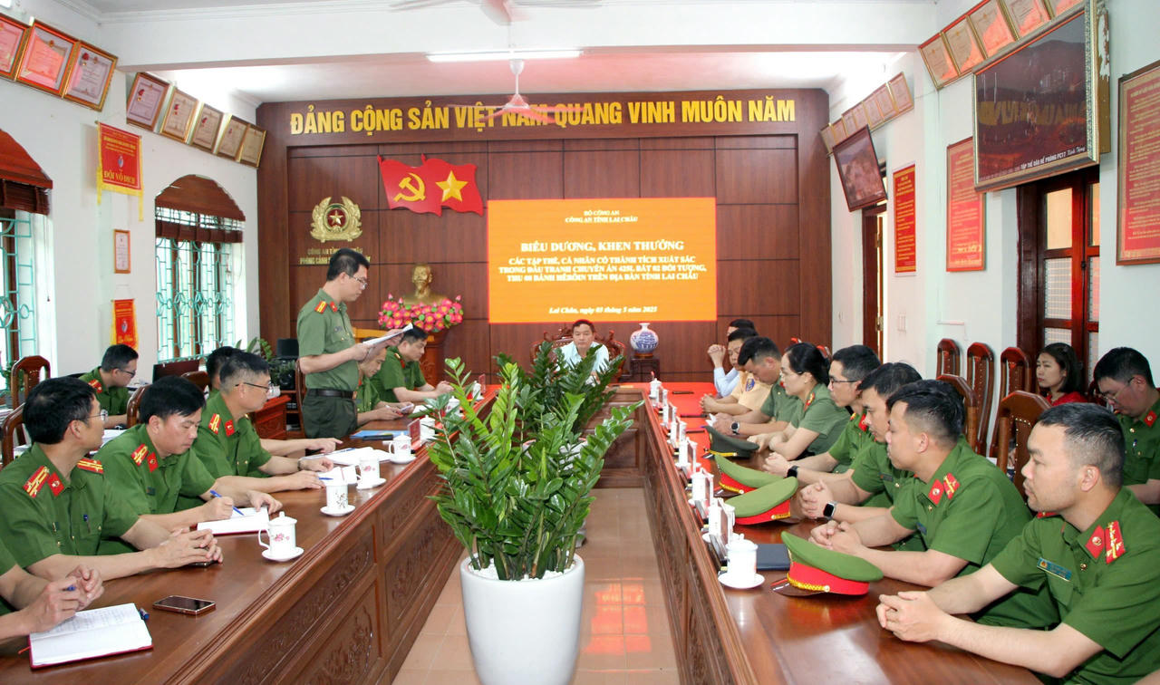 Công an tỉnh Lai Châu khen thưởng lực lượng đấu tranh chuyên án 425L