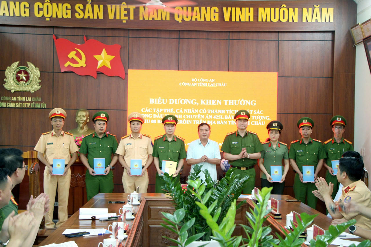 Công an tỉnh Lai Châu khen thưởng lực lượng đấu tranh chuyên án 425L
