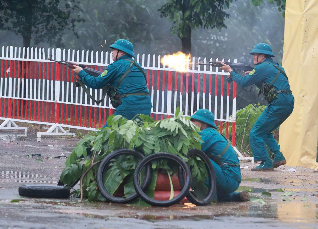 Trung đội dân quân thường trực thành phố Lào Cai sau hơn 4 tháng ra mắt