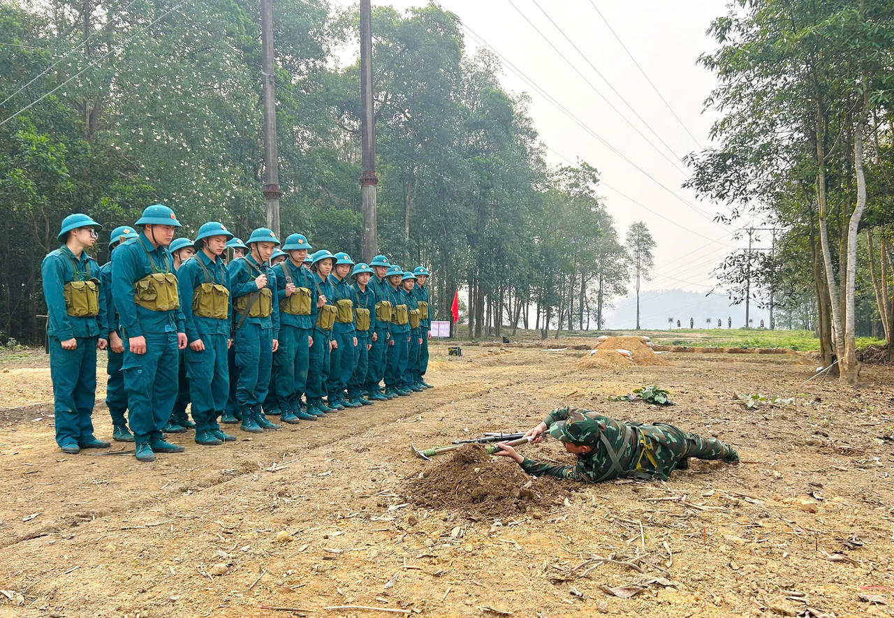 Trung đội dân quân thường trực thành phố Lào Cai sau hơn 4 tháng ra mắt