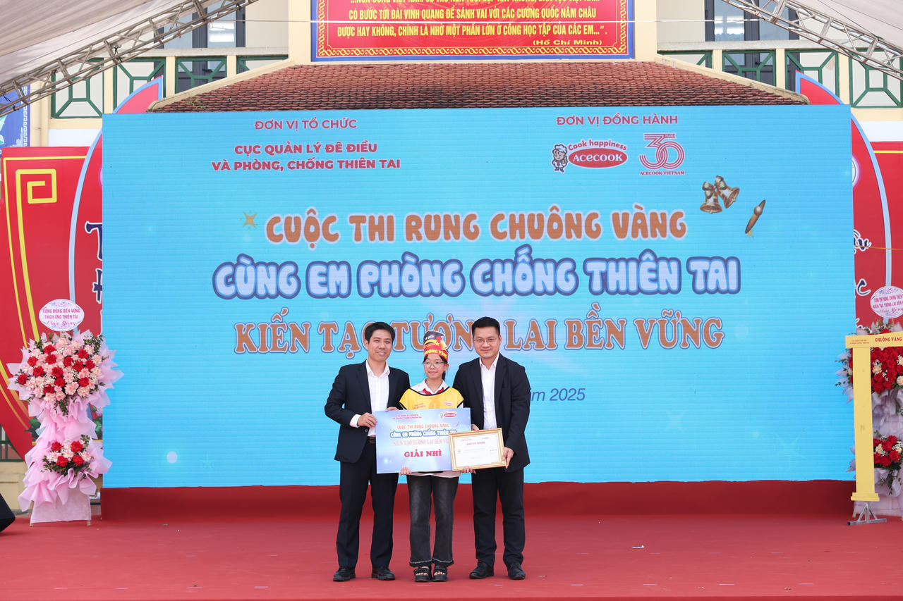 Lào Cai: Chung khảo Rung chuông vàng 'Cùng em phòng chống thiên tai, kiến tạo tương lai bền vững'