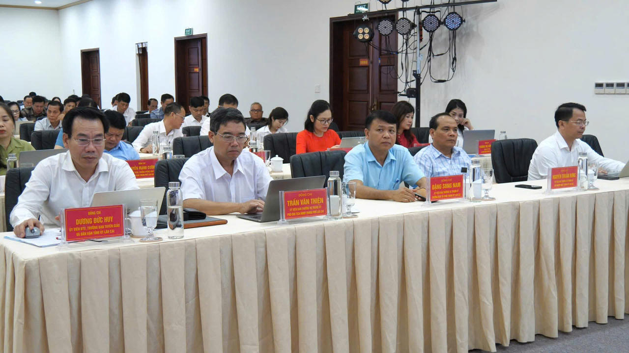 Thành ủy Lào Cai tổng kết 10 năm thực hiện Chỉ thị 05