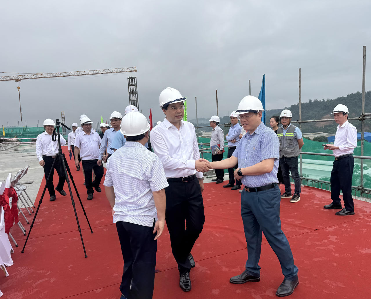 Lào Cai: Cất nóc dự án khu nhà ở xã hội Hacom Riverside