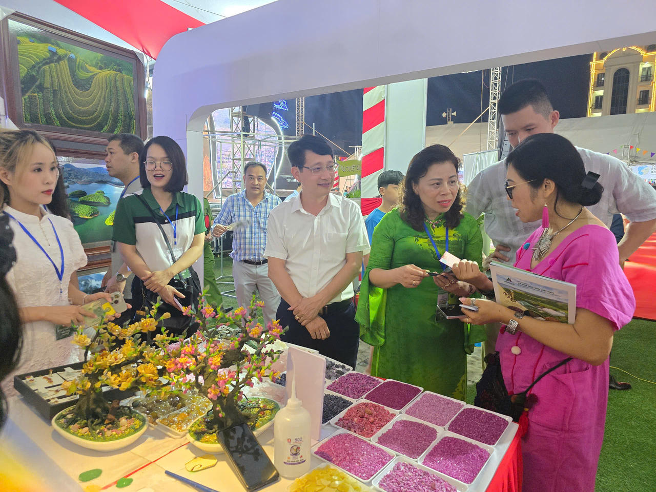 Khai mạc Hội chợ Du lịch quốc tế Lào Cai năm 2025 