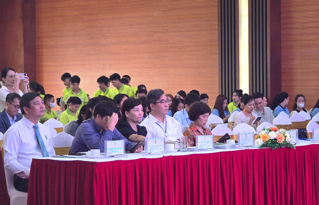 Lào Cai: Tăng cường kết nối, phát triển Du lịch Xanh bền vững